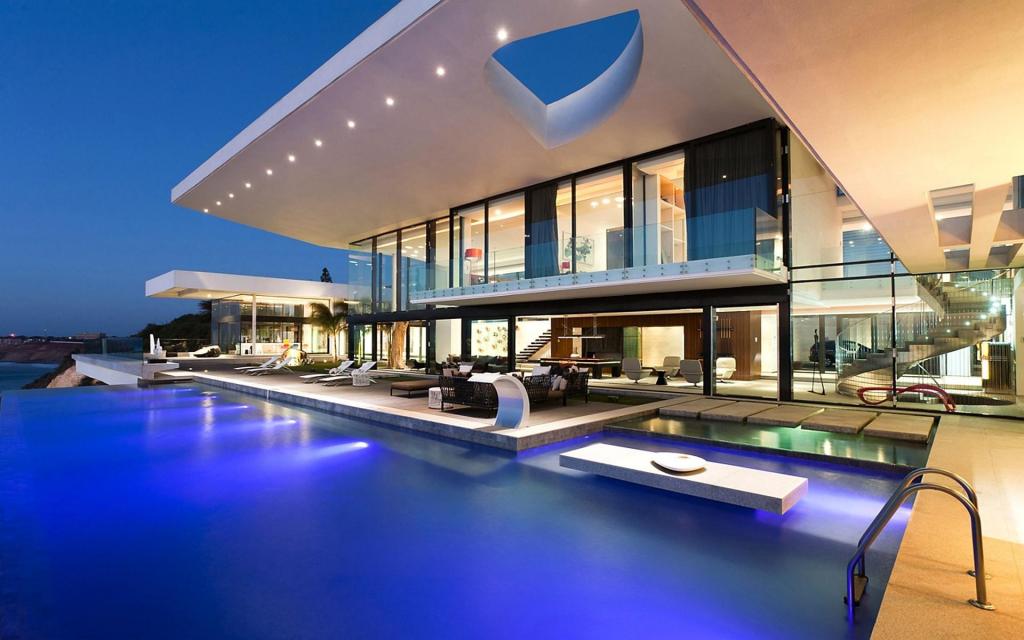 modern_house_with_a_pool